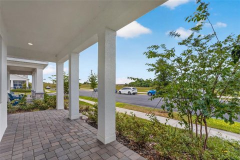 Villa ou maison à louer à Winter Garden, Floride: 4 chambres, 249.54 m2 № 2310470 - photo 3