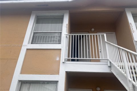 Condo in Miramar, Florida, 2 bedrooms  № 2153124 - photo 2