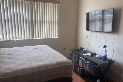 Condo in Miramar, Florida, 2 bedrooms  № 2153124 - photo 18