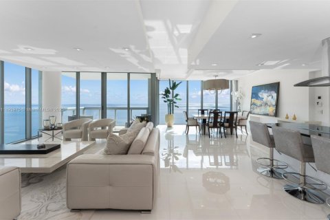 Copropriété à vendre à Miami Beach, Floride: 4 chambres, 248.05 m2 № 1945704 - photo 3