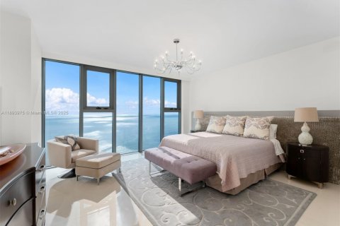 Copropriété à vendre à Miami Beach, Floride: 4 chambres, 248.05 m2 № 1945704 - photo 12