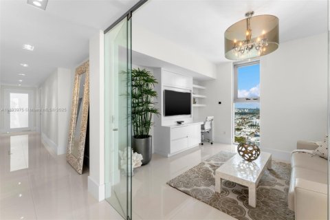 Copropriété à vendre à Miami Beach, Floride: 4 chambres, 248.05 m2 № 1945704 - photo 19