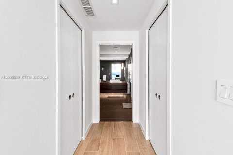Copropriété à vendre à Pompano Beach, Floride: 2 chambres, 179.12 m2 № 2090984 - photo 21