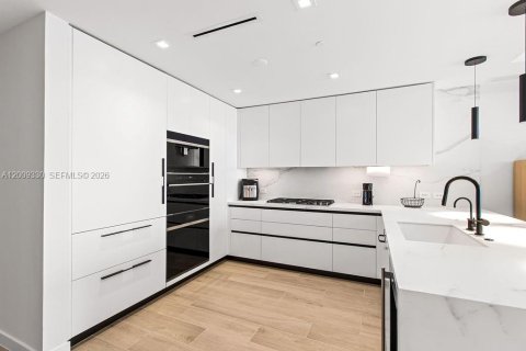 Copropriété à vendre à Pompano Beach, Floride: 2 chambres, 179.12 m2 № 2090984 - photo 5