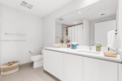 Copropriété à vendre à Pompano Beach, Floride: 2 chambres, 179.12 m2 № 2090984 - photo 30