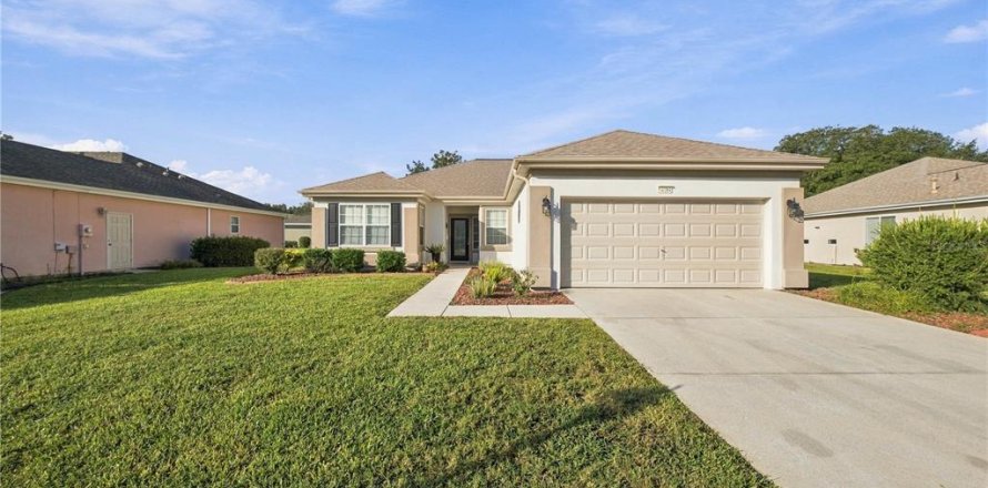 Villa ou maison à Summerfield, Floride 2 chambres, 155.89 m2 № 2391114