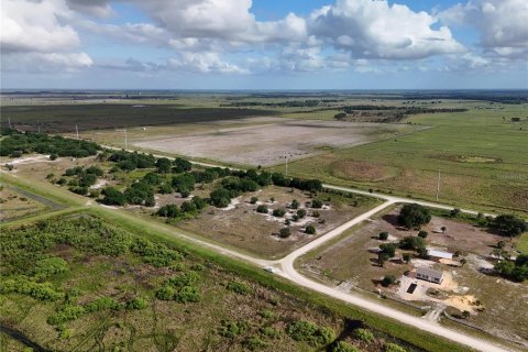 Land in Okeechobee, Florida № 2221192 - photo 14