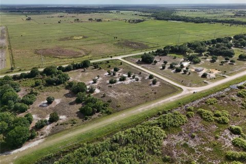 Land in Okeechobee, Florida № 2221192 - photo 12