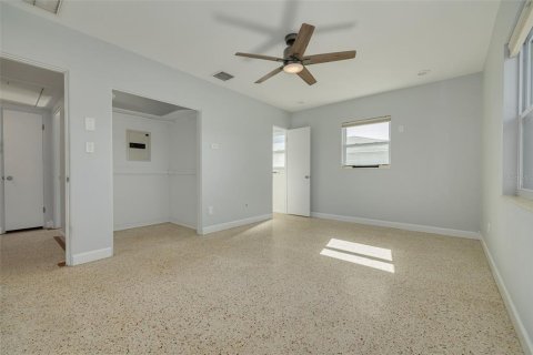 Casa en venta en Saint Petersburg, Florida, 2 dormitorios, 124.02 m2 № 2383377 - foto 24