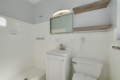 Casa en venta en Saint Petersburg, Florida, 2 dormitorios, 124.02 m2 № 2383377 - foto 8