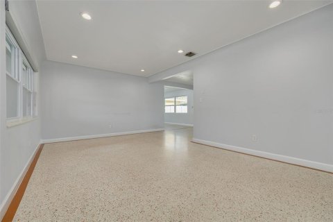 Casa en venta en Saint Petersburg, Florida, 2 dormitorios, 124.02 m2 № 2383377 - foto 15