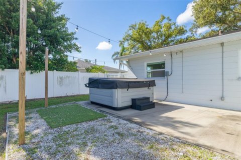 Casa en venta en Saint Petersburg, Florida, 2 dormitorios, 124.02 m2 № 2383377 - foto 9