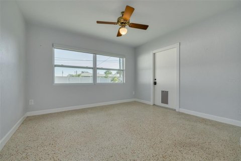 Casa en venta en Saint Petersburg, Florida, 2 dormitorios, 124.02 m2 № 2383377 - foto 20
