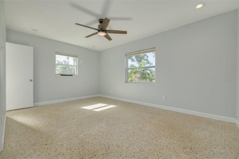 Casa en venta en Saint Petersburg, Florida, 2 dormitorios, 124.02 m2 № 2383377 - foto 23