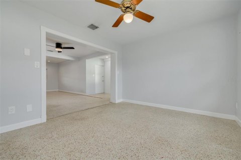Casa en venta en Saint Petersburg, Florida, 2 dormitorios, 124.02 m2 № 2383377 - foto 21