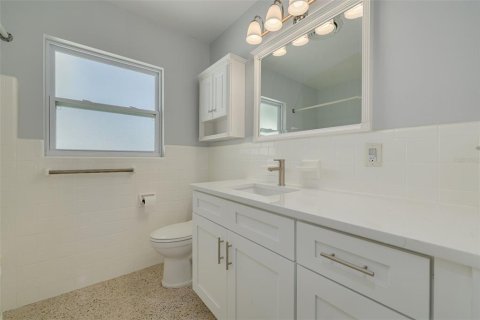 Casa en venta en Saint Petersburg, Florida, 2 dormitorios, 124.02 m2 № 2383377 - foto 6