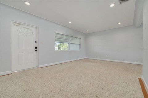 Casa en venta en Saint Petersburg, Florida, 2 dormitorios, 124.02 m2 № 2383377 - foto 17