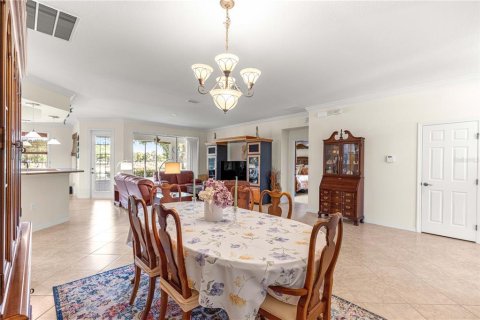 House in Ocala, Florida 3 bedrooms, 185.15 sq.m. № 2238956 - photo 12