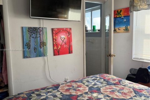 Casa en venta en Hollywood, Florida, 3 dormitorios, 85.47 m2 № 1951400 - foto 14