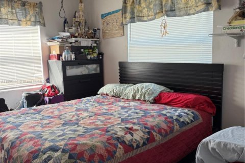 Casa en venta en Hollywood, Florida, 3 dormitorios, 85.47 m2 № 1951400 - foto 13