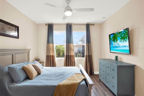Casa en venta en Clermont, Florida, 4 dormitorios, 237.83 m2 № 1749484 - foto 15