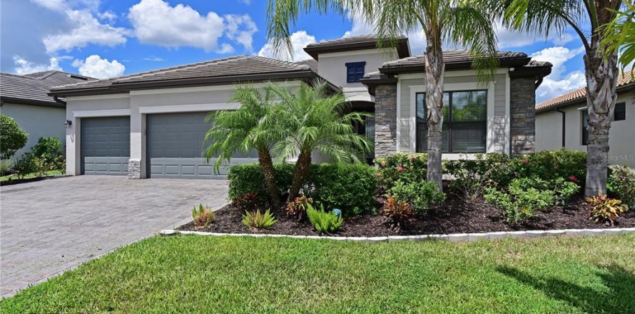 House in Bradenton, Florida 4 bedrooms, 208.57 sq.m. № 2418739