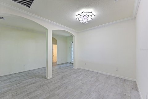 House in Bradenton, Florida 4 bedrooms, 208.57 sq.m. № 2418739 - photo 6