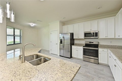 House in Bradenton, Florida 4 bedrooms, 208.57 sq.m. № 2418739 - photo 14