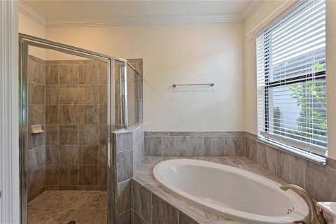 House in Bradenton, Florida 4 bedrooms, 208.57 sq.m. № 2418739 - photo 15