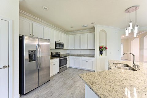 House in Bradenton, Florida 4 bedrooms, 208.57 sq.m. № 2418739 - photo 13