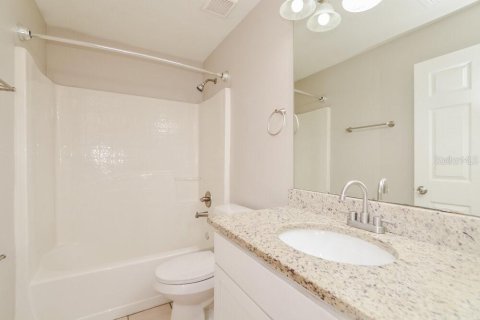 Villa ou maison à louer à Apopka, Floride: 3 chambres, 147.9 m2 № 2415544 - photo 15