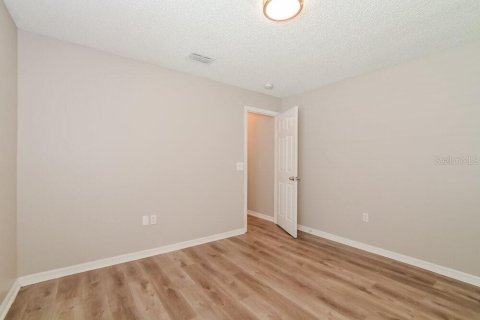 Villa ou maison à louer à Apopka, Floride: 3 chambres, 147.9 m2 № 2415544 - photo 12