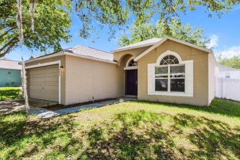 Villa ou maison à louer à Apopka, Floride: 3 chambres, 147.9 m2 № 2415544 - photo 3