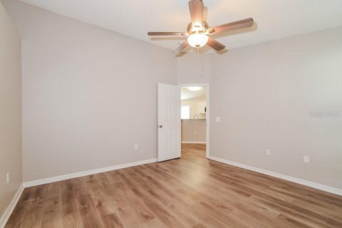 Villa ou maison à louer à Apopka, Floride: 3 chambres, 147.9 m2 № 2415544 - photo 9