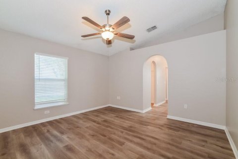 Villa ou maison à louer à Apopka, Floride: 3 chambres, 147.9 m2 № 2415544 - photo 8