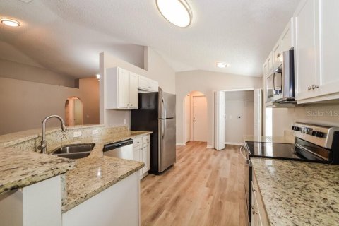 Villa ou maison à louer à Apopka, Floride: 3 chambres, 147.9 m2 № 2415544 - photo 6