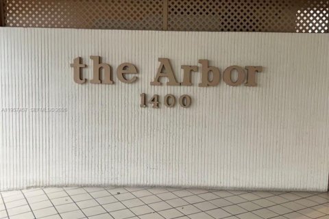 Copropriété à vendre à Pembroke Pines, Floride: 2 chambres, 101.26 m2 № 2011447 - photo 5