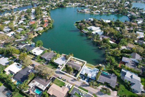 Casa en venta en North Miami Beach, Florida, 3 dormitorios № 2035004 - foto 21