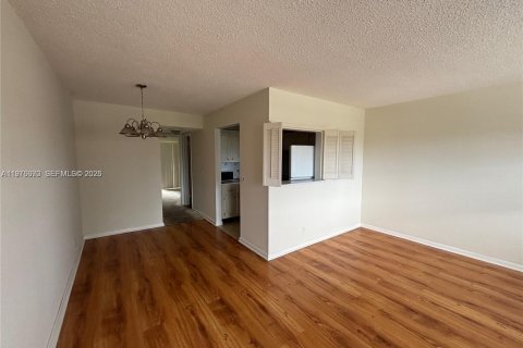 Condo in West Palm Beach, Florida, 1 bedroom  № 2040536