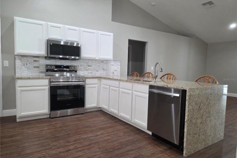 House in Mascotte, Florida 4 bedrooms, 172.05 sq.m. № 1677599 - photo 19