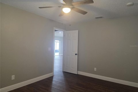 House in Mascotte, Florida 4 bedrooms, 172.05 sq.m. № 1677599 - photo 29