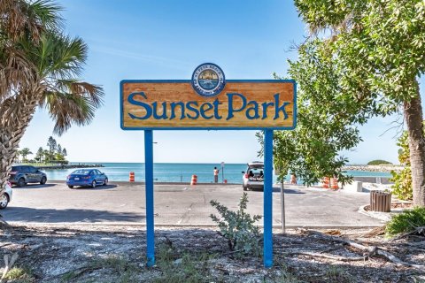 Condo in Saint Pete Beach, Florida, 1 bedroom  № 2330653 - photo 25