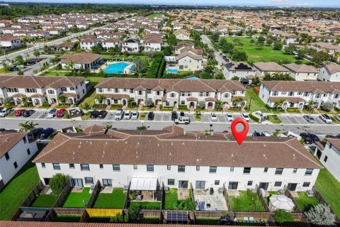 Touwnhouse à vendre à Homestead, Floride: 3 chambres, 137.77 m2 № 2010037 - photo 27