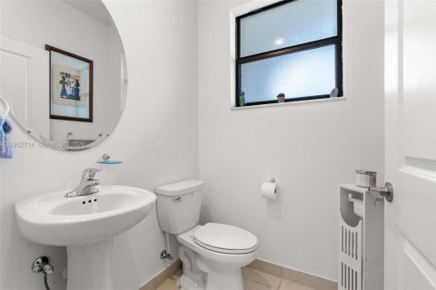 Touwnhouse à vendre à Homestead, Floride: 3 chambres, 137.77 m2 № 2010037 - photo 21