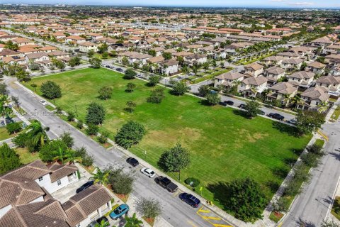 Touwnhouse à vendre à Homestead, Floride: 3 chambres, 137.77 m2 № 2010037 - photo 28