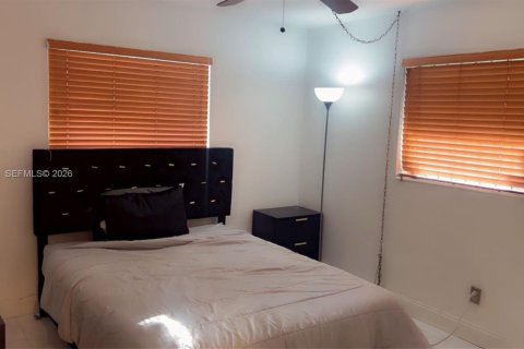 Villa ou maison à vendre à Lauderhill, Floride: 2 chambres, 112.6 m2 № 2400738 - photo 6
