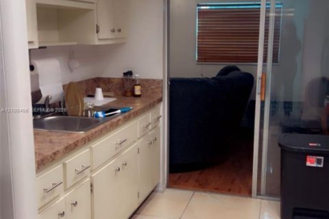 Villa ou maison à vendre à Lauderhill, Floride: 2 chambres, 112.6 m2 № 2400738 - photo 5