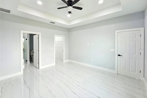 House in Lehigh Acres, Florida 3 bedrooms, 139.17 sq.m. № 1421310 - photo 18