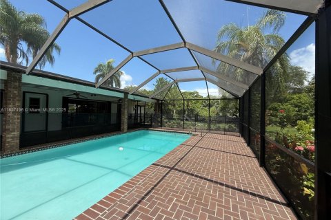 Casa en venta en Palmetto Bay, Florida, 3 dormitorios, 139.35 m2 № 1801088 - foto 4