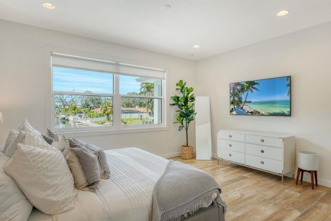 Villa ou maison à vendre à Sarasota, Floride: 3 chambres, 197.05 m2 № 2113854 - photo 13